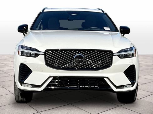 New 2026 Volvo XC60 B5 Plus w/ Climate Package AWD/4WD image 5