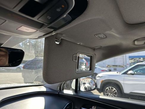 Used 2023 Hyundai Santa Fe Limited image 17