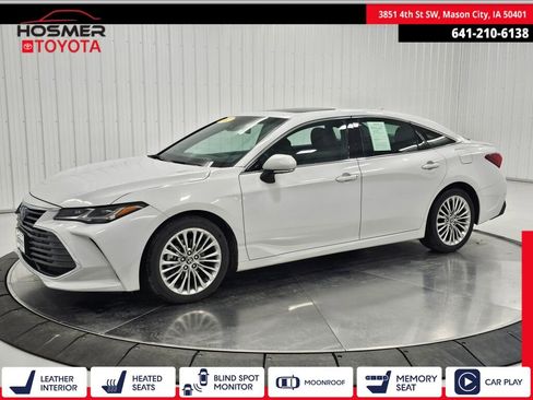 Used 2022 Toyota Avalon Limited image 1