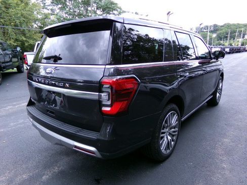 Used 2022 Ford Expedition Platinum AWD/4WD image 9