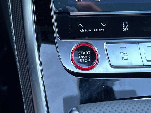 New 2026 Audi SQ8 Prestige image 22