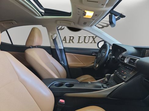 Used 2015 Lexus IS 250 w/ Navigation System Package RWD image 15