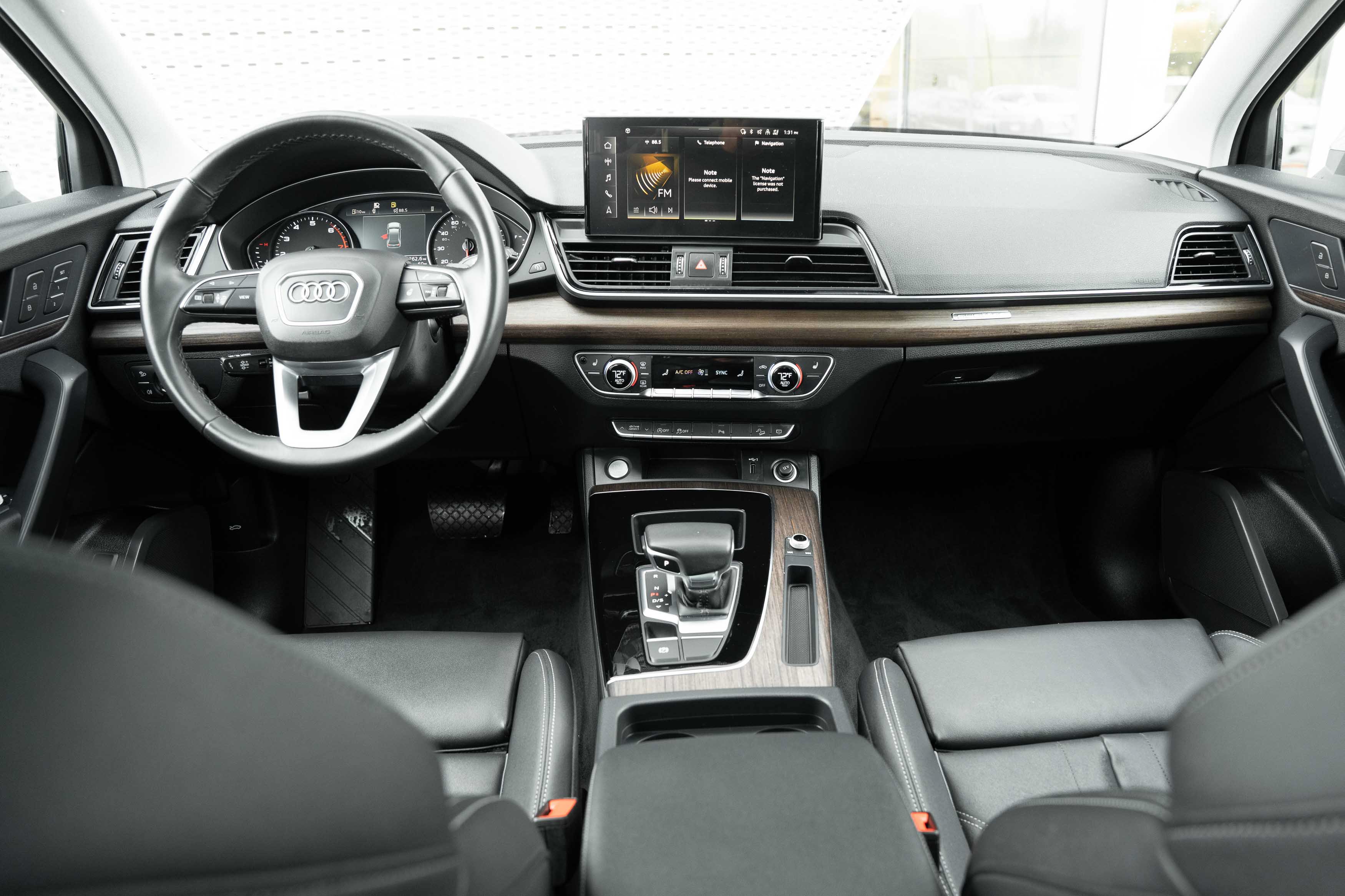 Certified 2024 Audi Q5 2.0T Premium w/ Convenience Package AWD/4WD image 9