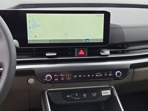 New 2026 Kia Carnival LXS FWD image 14