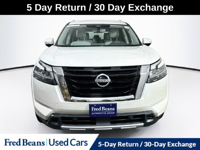 Used 2024 Nissan Pathfinder SL AWD/4WD image 2