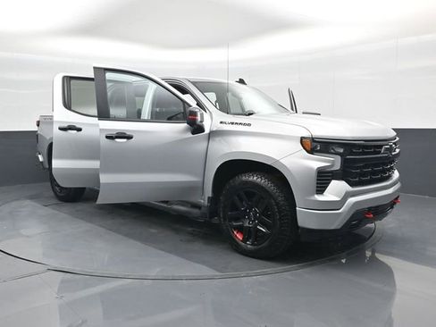 Used 2022 Chevrolet Silverado 1500 RST w/ Redline Edition AWD/4WD image 44