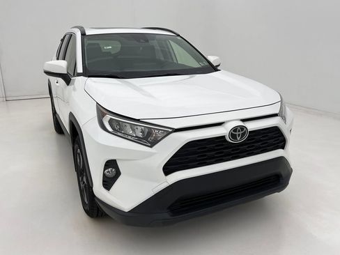 Used 2019 Toyota RAV4 XLE w/ All Weather Liner Package AWD/4WD image 3