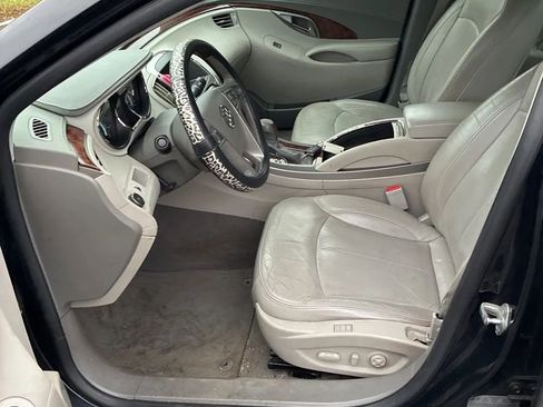 Used 2011 Buick LaCrosse CXL w/ Luxury Package FWD image 10