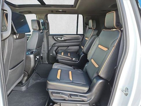 Used 2024 GMC Yukon XL AT4 w/ Technology Package image 22
