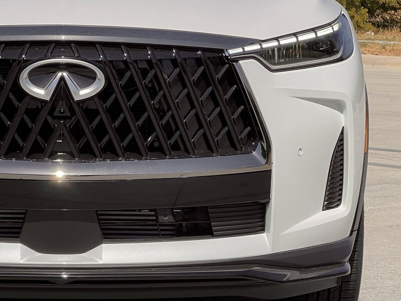 New 2027 INFINITI QX60 Sport w/ Dark Cargo Package AWD/4WD image 8