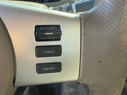 Used 2013 Nissan Frontier SV image 25