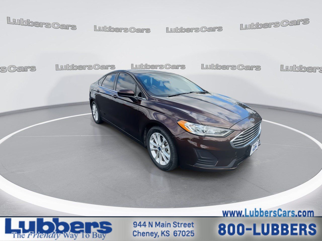 Used 2019 Ford Fusion SE FWD image 2