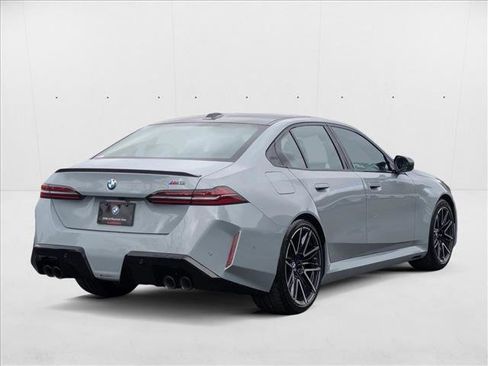 New 2026 BMW M5 image 2