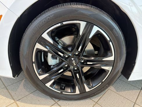Certified 2022 Kia K5 GT-Line FWD image 6
