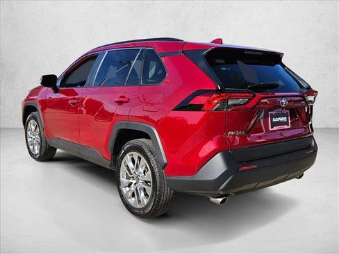 Used 2025 Toyota RAV4 XLE Premium image 7