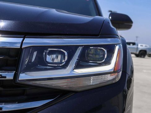 Certified 2020 Volkswagen Atlas Cross Sport SE FWD image 7