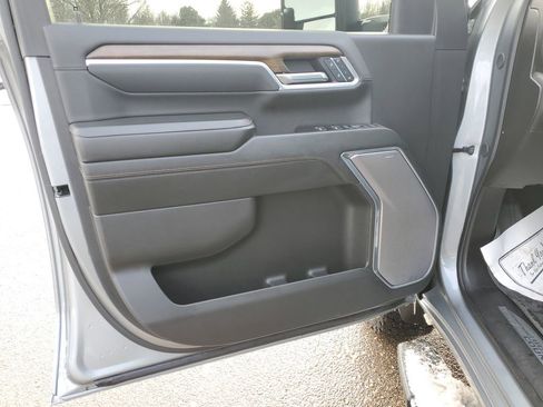 Used 2025 Chevrolet Silverado 2500 High Country w/ High Country Premium Package image 22