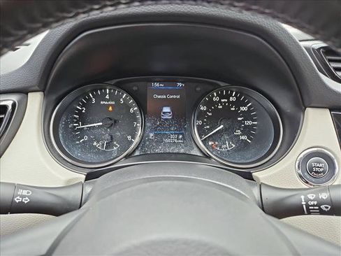 Used 2021 Nissan Rogue Sport SV image 11