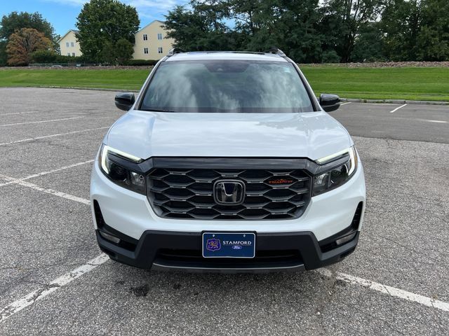 Used 2023 Honda Passport TrailSport image 3