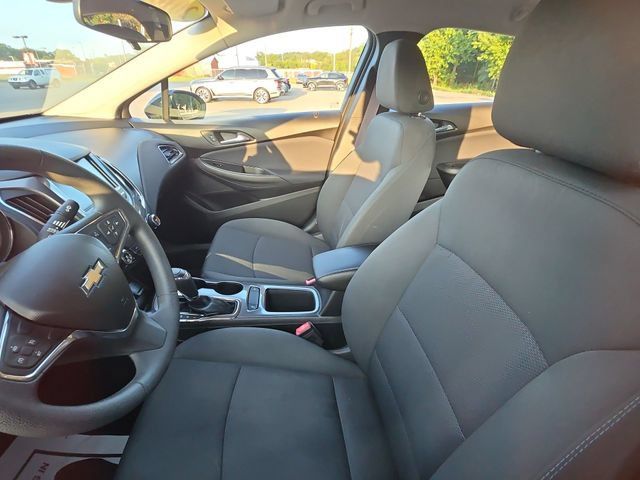 Used 2016 Chevrolet Cruze LT w/ Convenience Package FWD image 11