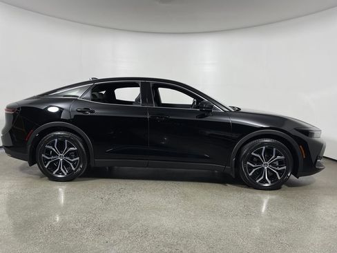 New 2026 Toyota Crown XLE image 2