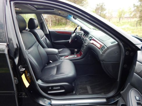 Used 2003 Lexus ES 330 FWD image 18