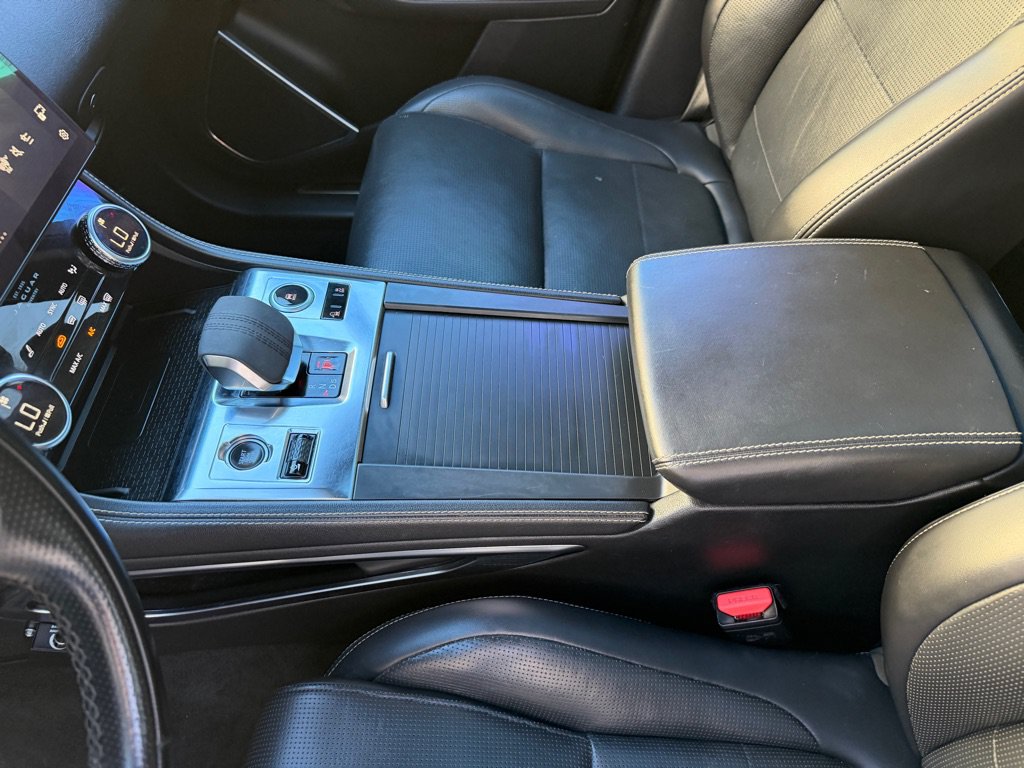 Used 2021 Jaguar F-PACE R-Dynamic S AWD/4WD image 13