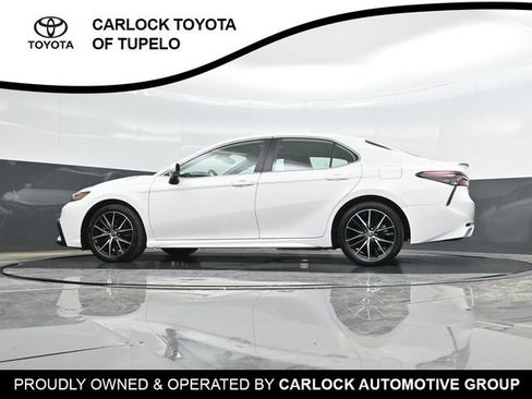 Used 2024 Toyota Camry SE w/ Convenience Package FWD image 42