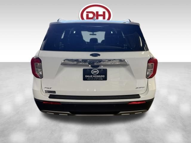 Used 2022 Ford Explorer XLT w/ Equipment Group 202A AWD/4WD image 11