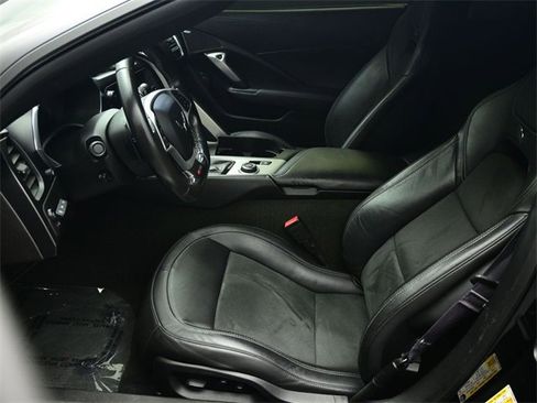 Used 2015 Chevrolet Corvette Z06 w/ 2LZ Preferred Equipment Group image 9