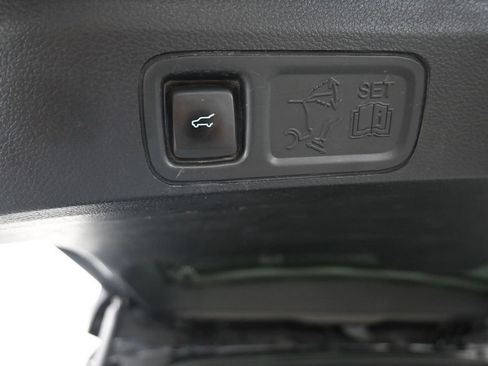 Used 2021 Ford Expedition Limited AWD/4WD image 15