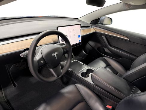 Certified 2022 Tesla Model 3 Long Range AWD/4WD image 9