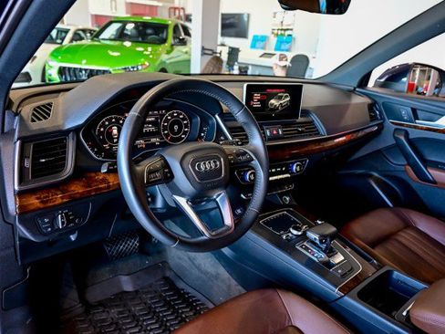 Used 2018 Audi Q5 2.0T Premium AWD/4WD image 13