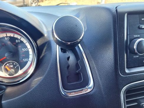 Used 2016 Dodge Grand Caravan SE w/ Quick Order Package 29E SE FWD image 17