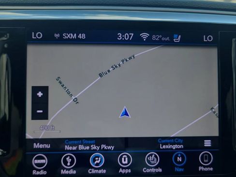 Used 2018 Chrysler Pacifica Limited FWD image 6