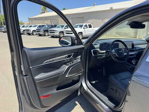Used 2024 Kia Telluride SX FWD image 24