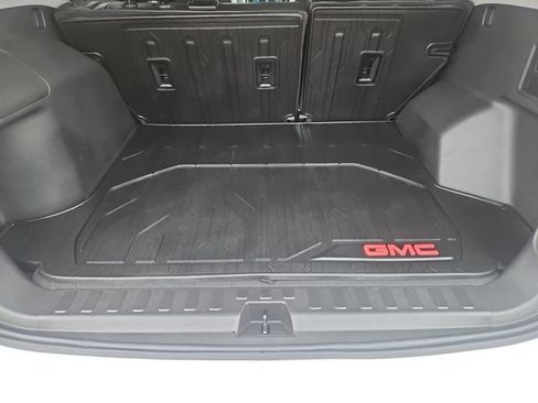Used 2024 GMC Terrain SLT w/ LPO, Floor Liner Package AWD/4WD image 22