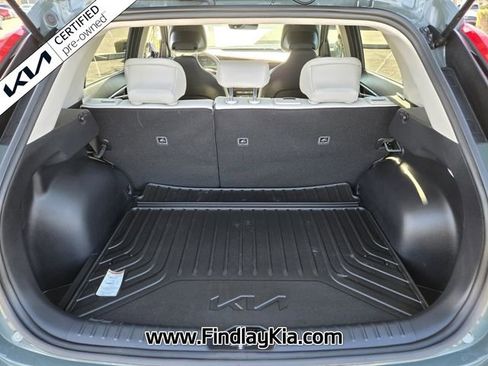 Certified 2025 Kia Niro EX Touring image 17