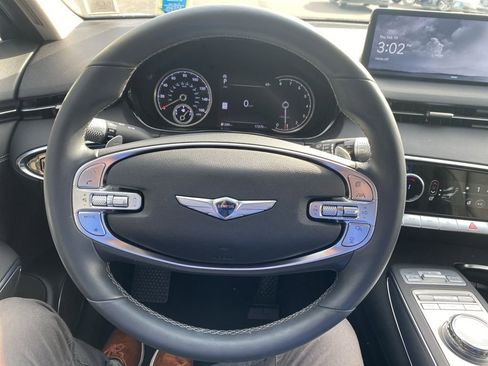 Used 2024 Genesis GV70 2.5T w/ Select Package image 5