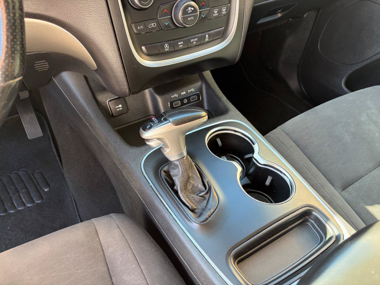 Used 2020 Dodge Durango SXT w/ 3rd Row Seating Group AWD/4WD image 21