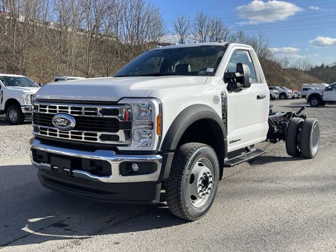 New 2024 Ford F550 4x4 Regular Cab Super Duty image 1