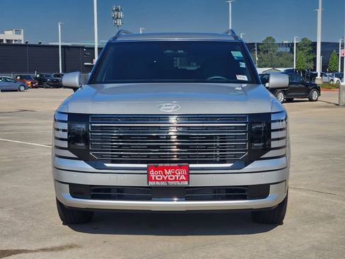 Used 2026 Hyundai Palisade Calligraphy image 2