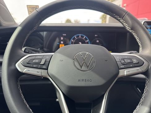 New 2026 Volkswagen Tiguan SE FWD image 26