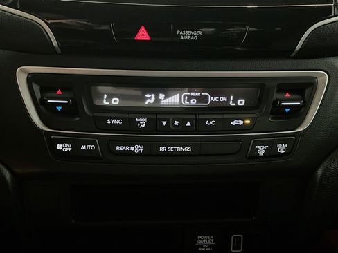 Used 2021 Honda Ridgeline Sport image 11