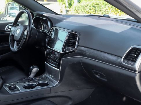 Used 2020 Jeep Grand Cherokee Limited image 43