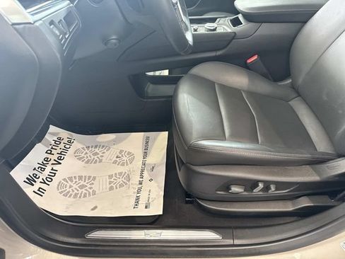 Certified 2023 Cadillac XT5 Premium Luxury AWD/4WD image 19
