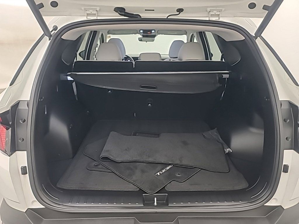 Used 2026 Hyundai Tucson SEL Plus FWD image 17