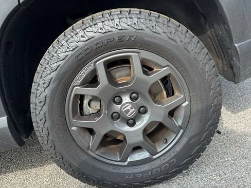 Used 2023 Honda Pilot TrailSport image 27