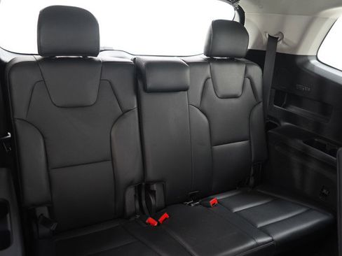 Used 2025 Kia Telluride S image 19