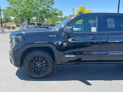 Used 2025 GMC Sierra 1500 Elevation w/ Preferred Package AWD/4WD image 11